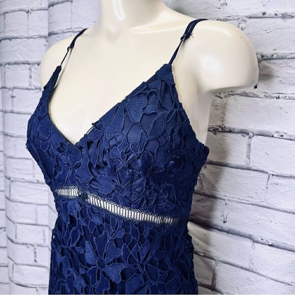 ASTR the Label  Lace Bodycon Dress navy blue size S - Picture 7 of 12